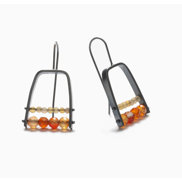 AM01LE Small Square Arc Earring