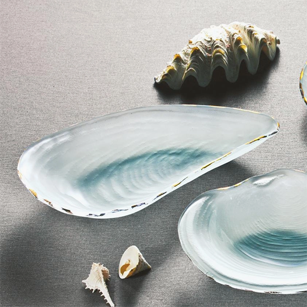 Oyster Shell - Frosted w/ Gold, 11.5x6.5"