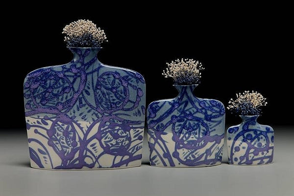 porcelain slab flower vase - blue & white