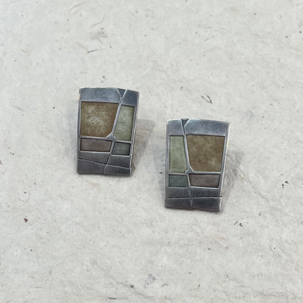 Canyon Wall Post Earring in Earth