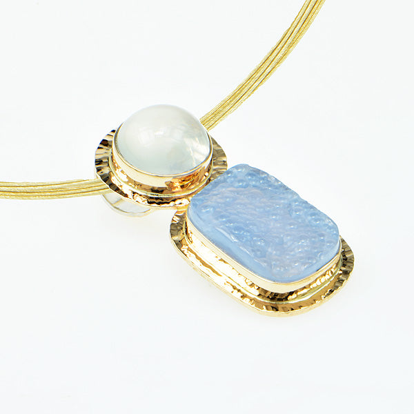 Blue Chalcedony Stone Pendant With Chain at Rs 699.00 | Kundan Jewellery |  ID: 2849782294448